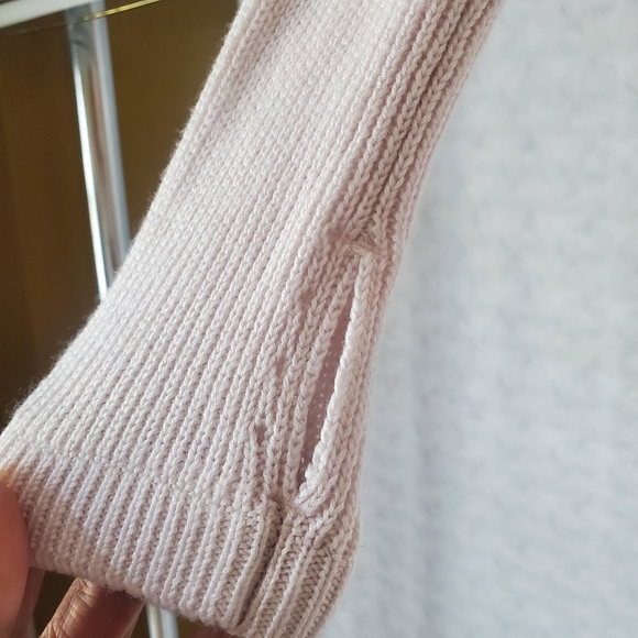 Lululemon Cream Sweater - Picture 4 of 8